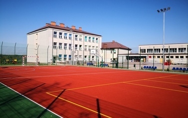 Budowa boiska wielofunkcyjnego przy Szkole Podstawowej w Tarłowie 14