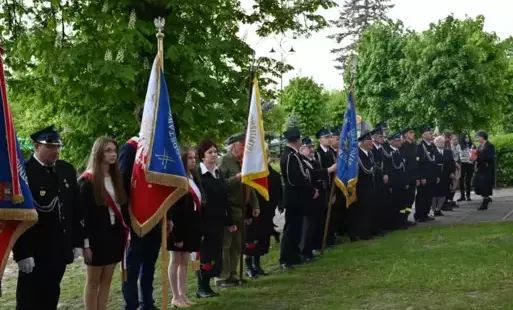 Zdjęcie do Obchody Święta Narodowego Trzeciego Maja w Gminie Tarł&oacute;w