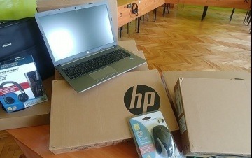 Zdjęcie do Nowe laptopy z programu &quot;Zdalna Szkoła Plus&quot; 